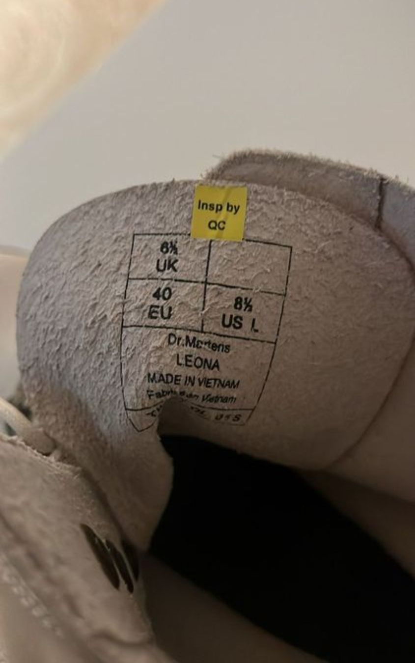 Dr. Martens Scarpe da donna: Dr. Martens Leona Boots, Gr. 40, Beige – Nuovo (secondo la descrizione) da Thalwil venduto da Tigerlily1992 3