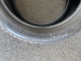 2 x 255/50/19 und 2 x 285/45/19 Sommer Reifen