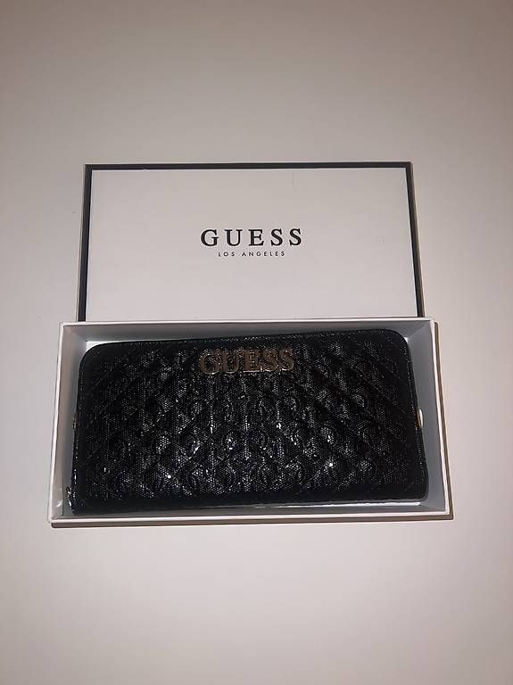 Guess Portamonete: Guess Portemonnaie – Usato da Obergösgen venduto da randomly 1