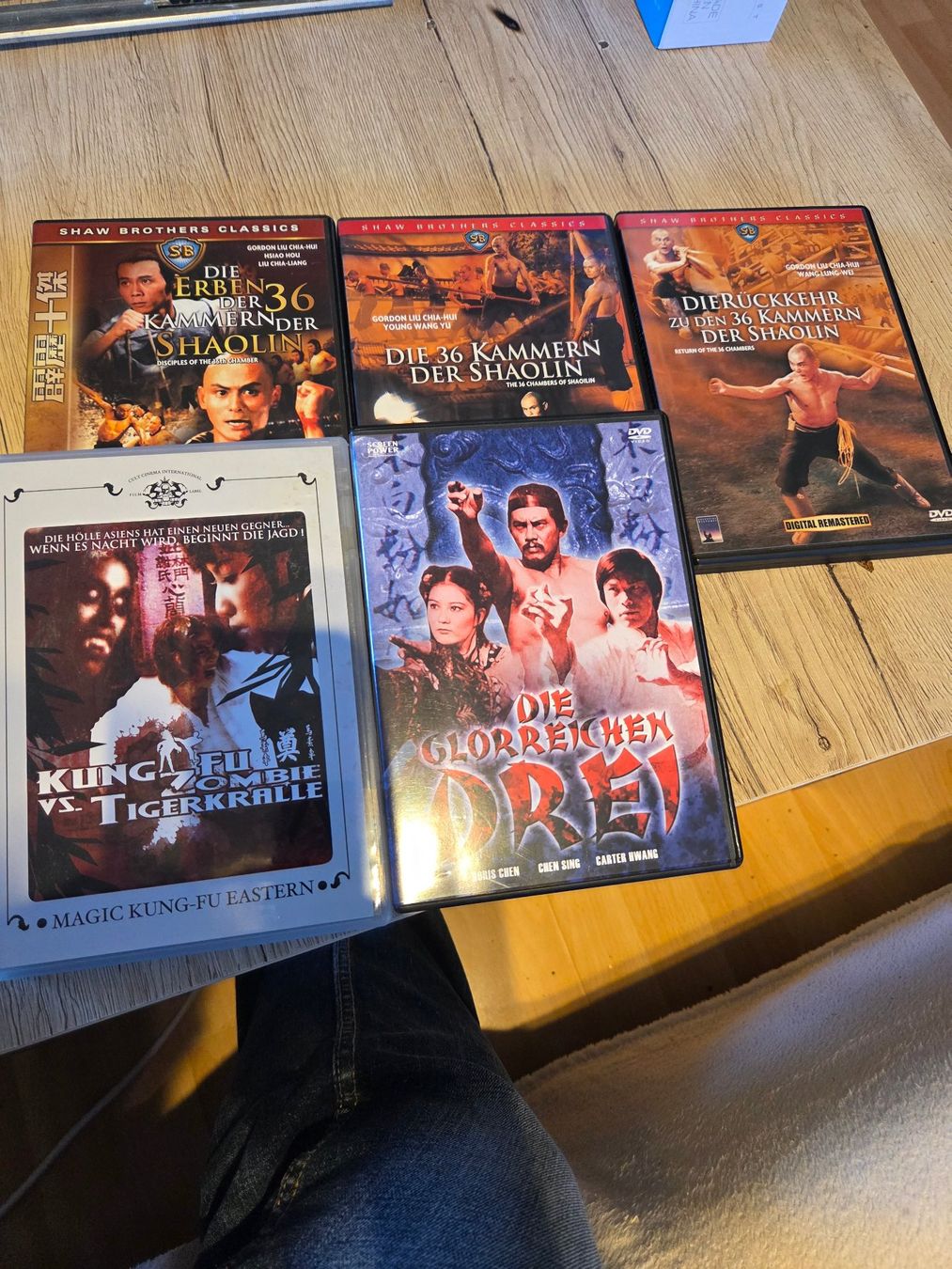 Tutti i DVDs: Div. Kung-Fu Klassiker auf DVD – Usato da Schlieren venduto da Yamakuzi 1