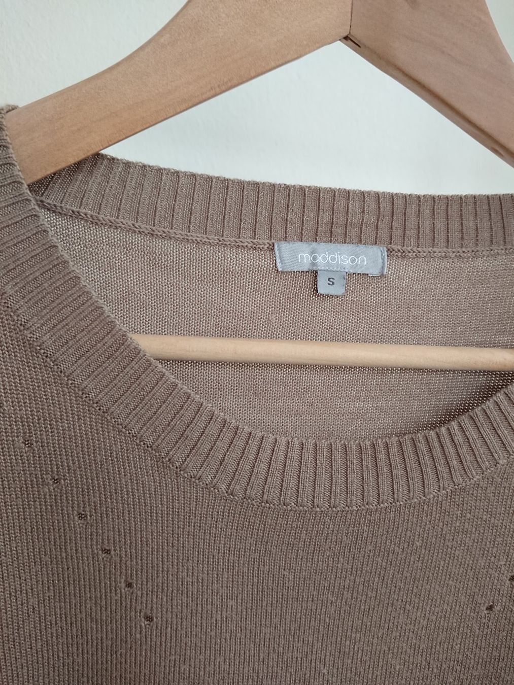 Maddison Maglioni & Felpe: Leichter Damen Pullover Maddison Gr. S Taupe – Usato da Hallau venduto da CHACLA 1