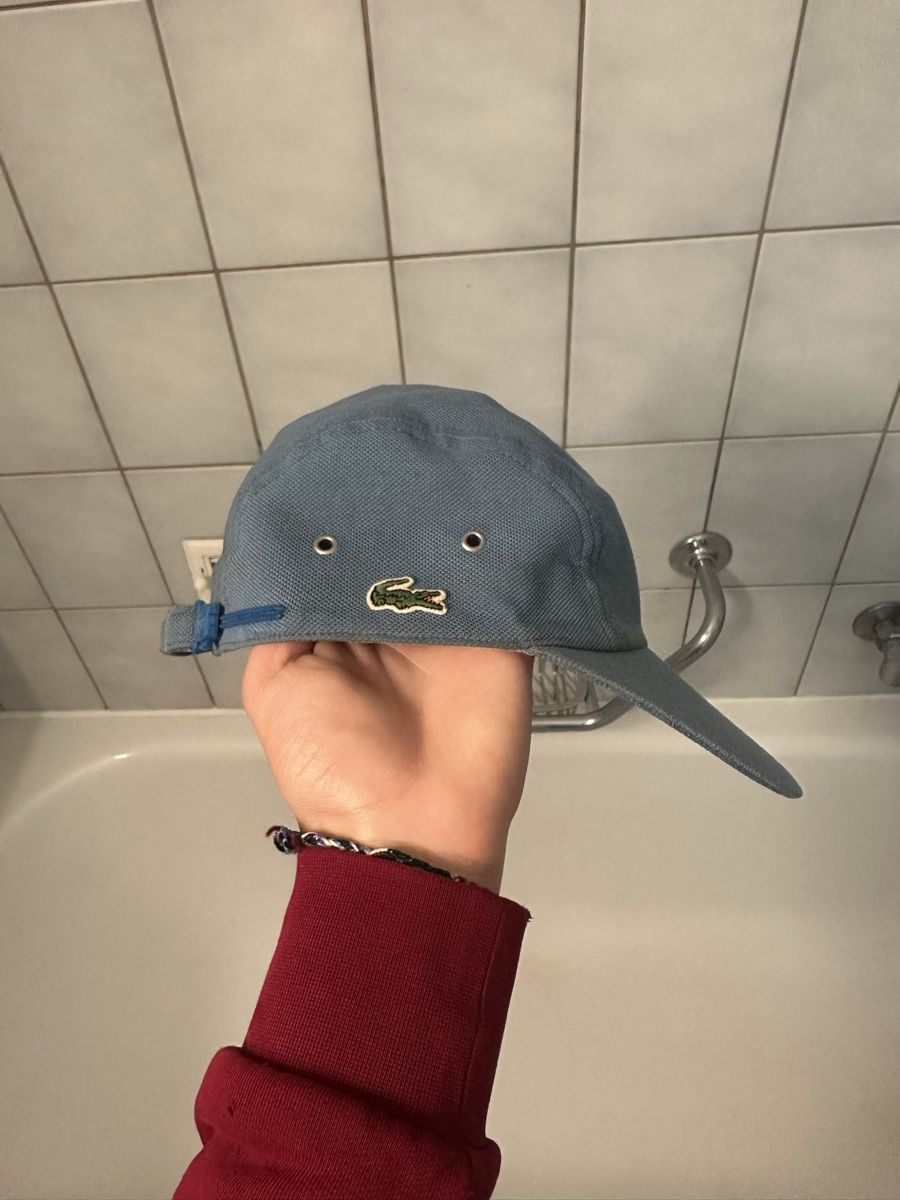 Lacoste Copricapi, berretti & cappellini: Casquette LACOSTE girole – Usato da Lausanne venduto da Tipouze