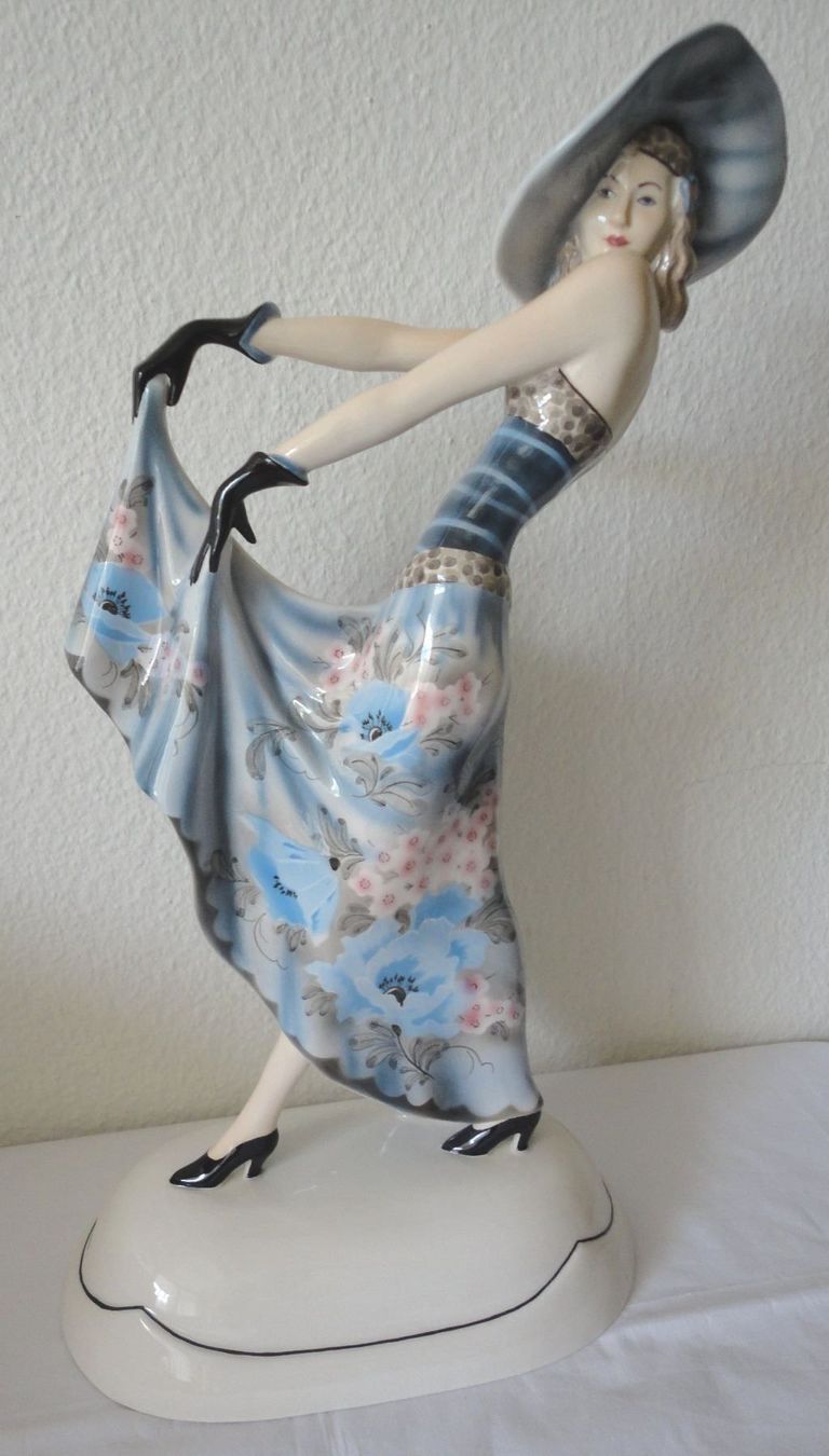 Tutte le decorazioni: Goldscheider Damenfigur "Noblesse" Keramik Repro – Usato da zürich venduto da parts5060