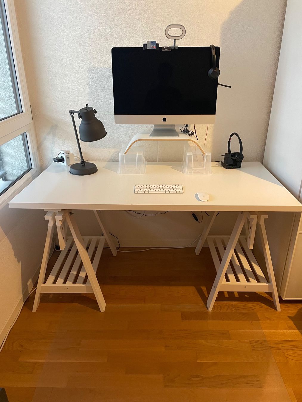 Ikea Scrivanie: IKEA Schreibtisch weiss – Usato da Adliswil venduto da mg565758