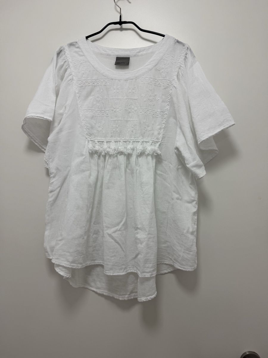 Camicette: Bluse mit Stickerei, Gr. M – Nuovo (secondo la descrizione) da Haldenstein venduto da nicB74