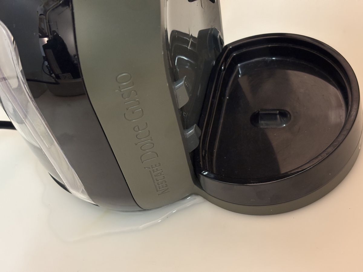 Nescafé Macchine per caffè & Macchine per espresso: Nescafe DOLCE GUSTO MINI ME Kaffemaschine – Difettoso da Küssnacht am Rigi venduto da sie_5yqs 6