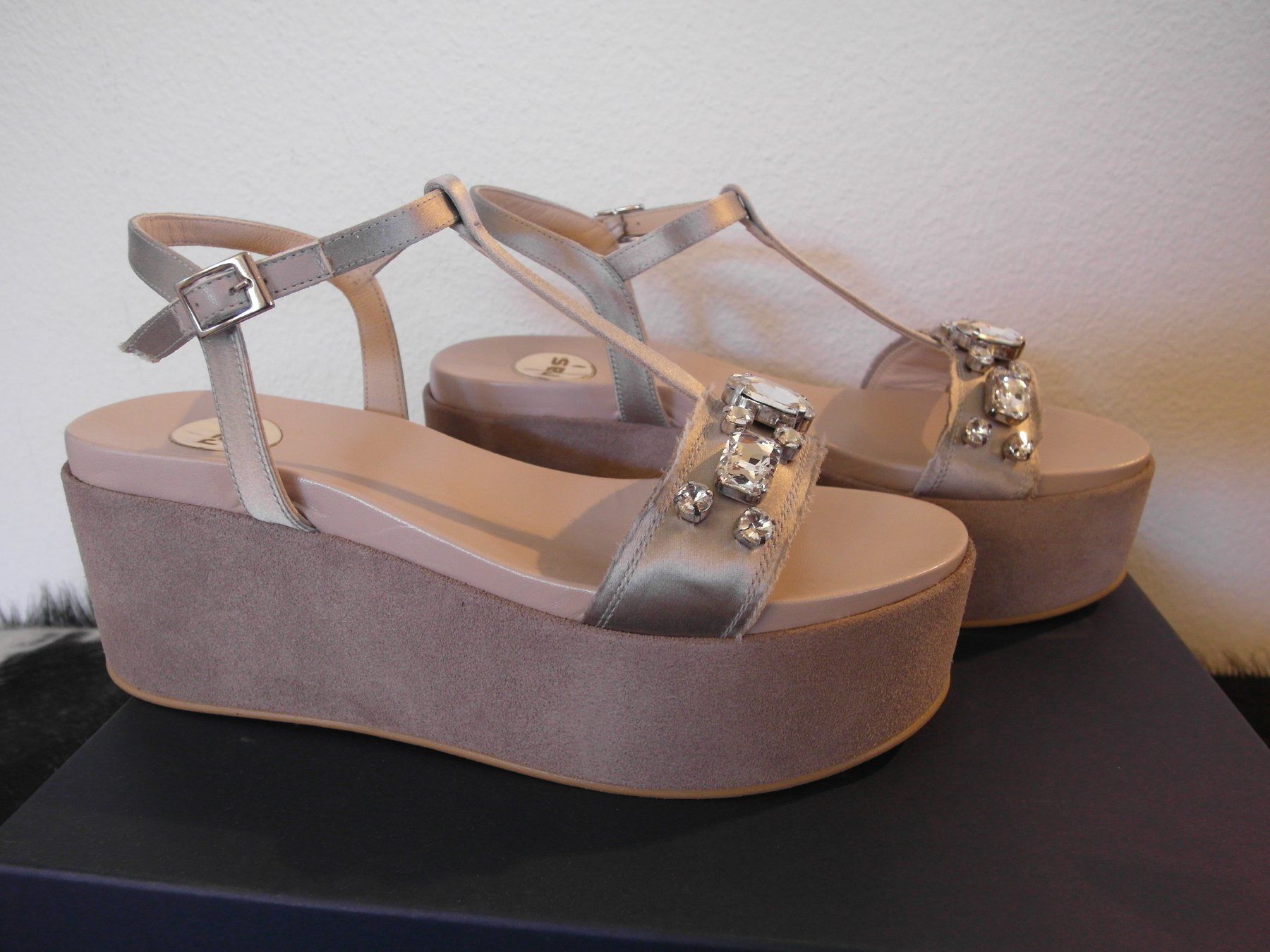 Chaussures femmes: RAS Plateausandalen hellgrau 37 – Neuf avec emballage d'origine à Luzern par schuhparadies159 1