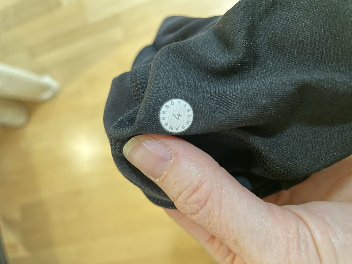 Lululemon Leggings: Lululemon 3/4 Baggie Pants – Usato da Adliswil venduto da alexreducereuse 2