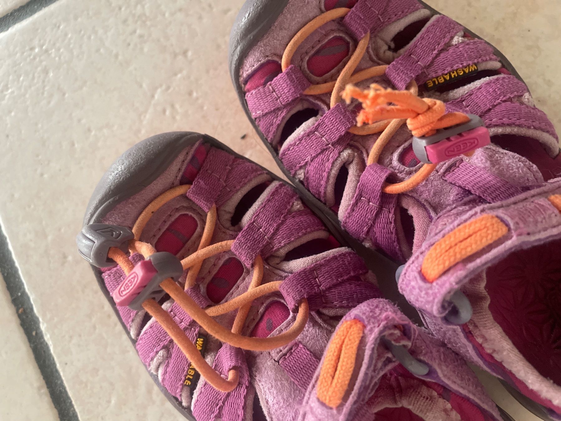 Keen Schuhe für Mädchen: Pinke Keen Sandalen Gr.26 – Gebraucht aus Obergerlafingen von cabo4 3