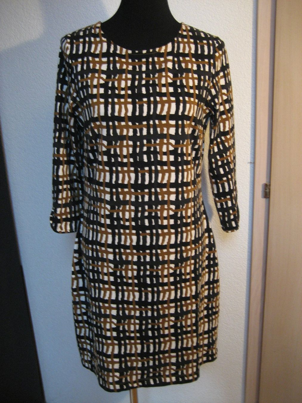 Vestiti: Robe stretch Zilch taille L – Nuovo (secondo la descrizione) da Delémont venduto da marryb