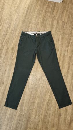 Jack&Jones Hose Dunkelgrün Gr. 33/32