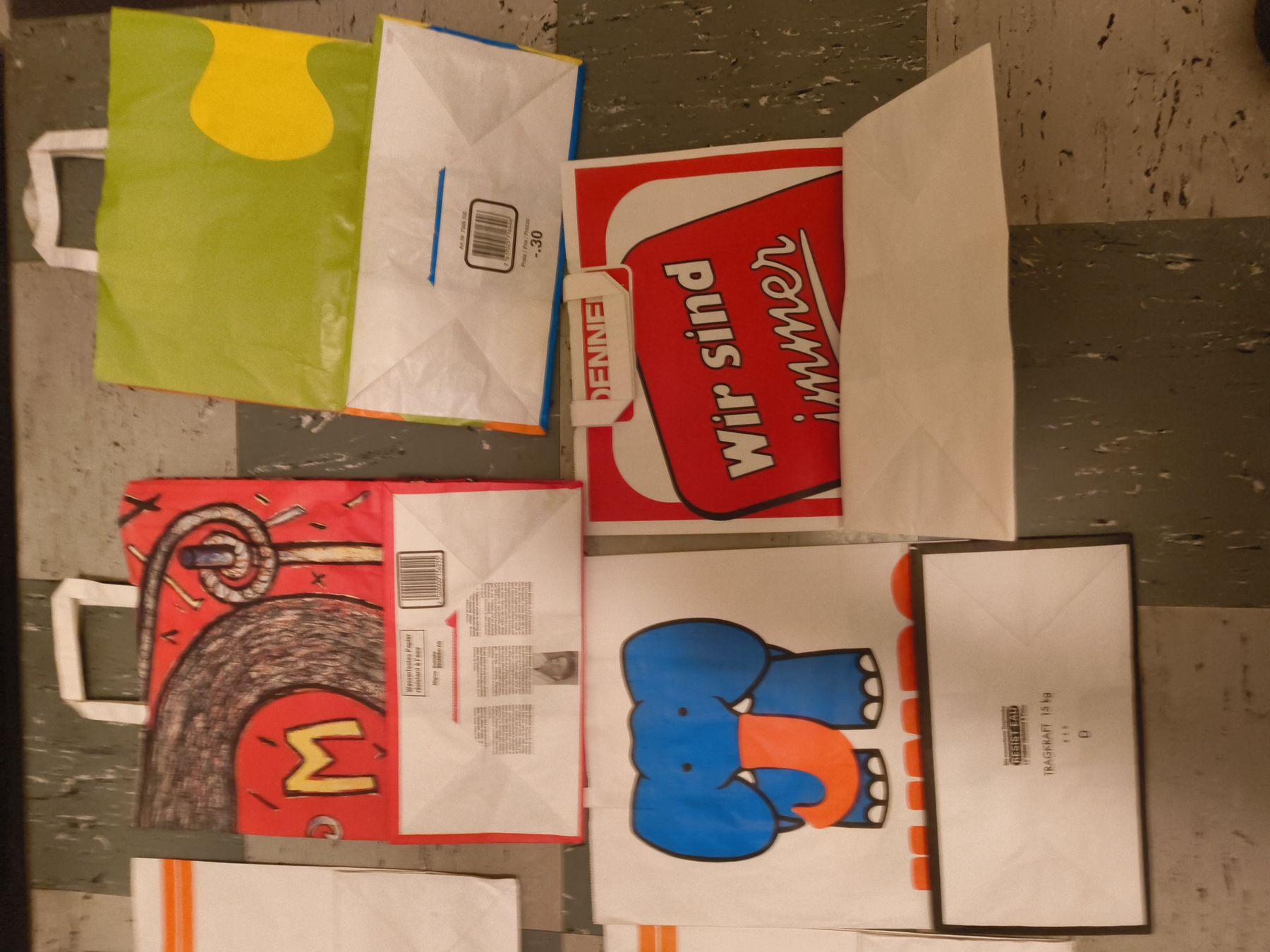 Coop Borse: 8 vintage Papiertaschen Migros Coop Jumbo Denner – Usato da stettlen venduto da VintageBern_ch 4