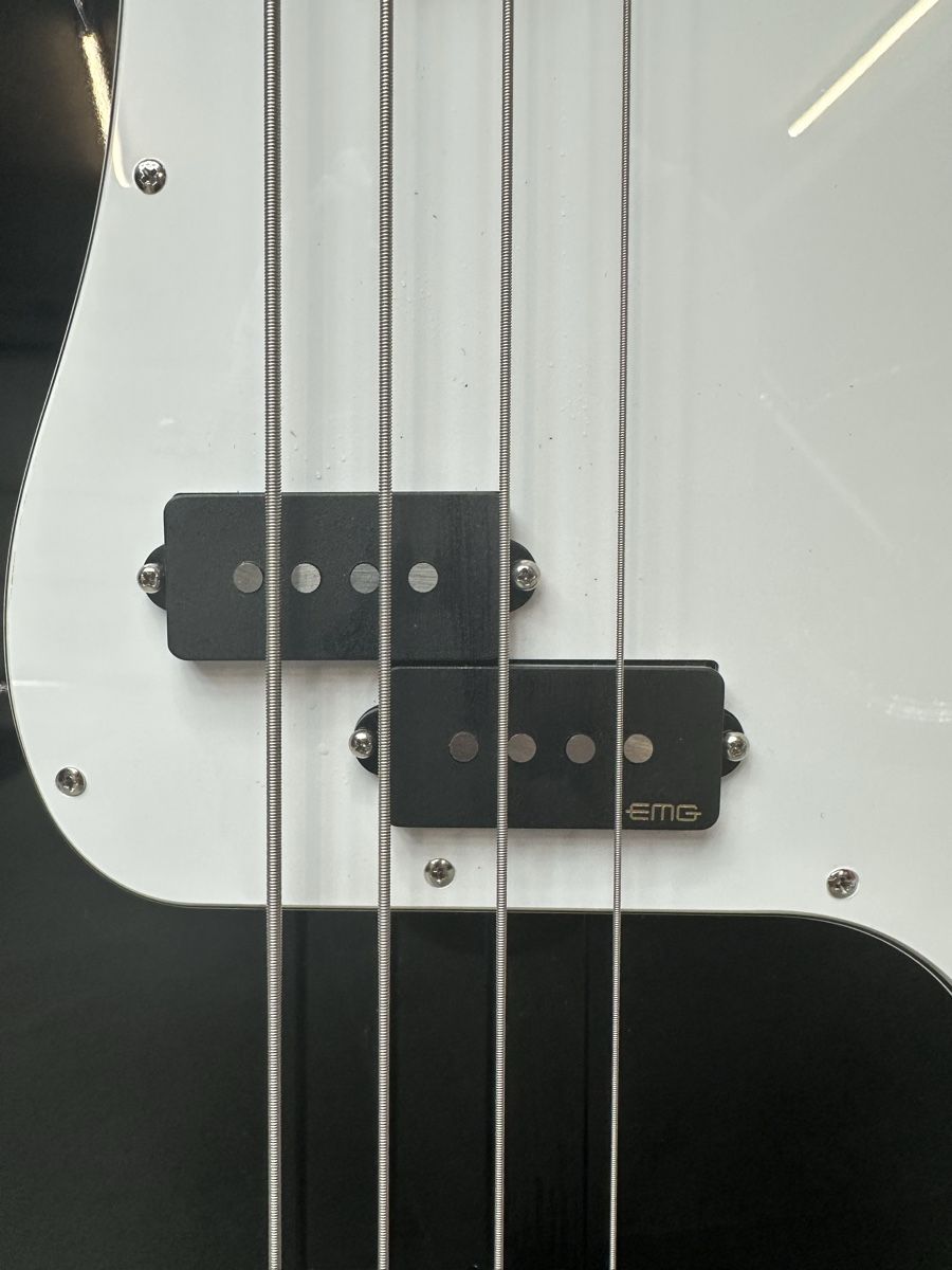 Fender Musikinstrumente: Fender Precision Basse Standard  – Gebraucht aus Pringy von Antoine512ENJ 2