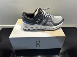 On Cloudrunner 2 NEU - Gr. 44