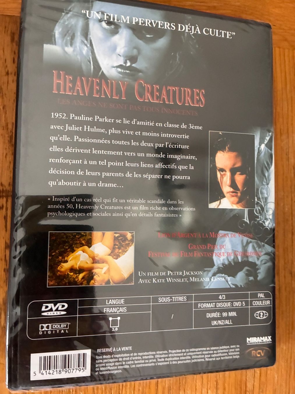 Tutti i DVDs: Heavenly Creatures / Créatures célestes (1994, DVD) – Nuovo e nell'imballaggio originale da Vevey venduto da zecollector 1