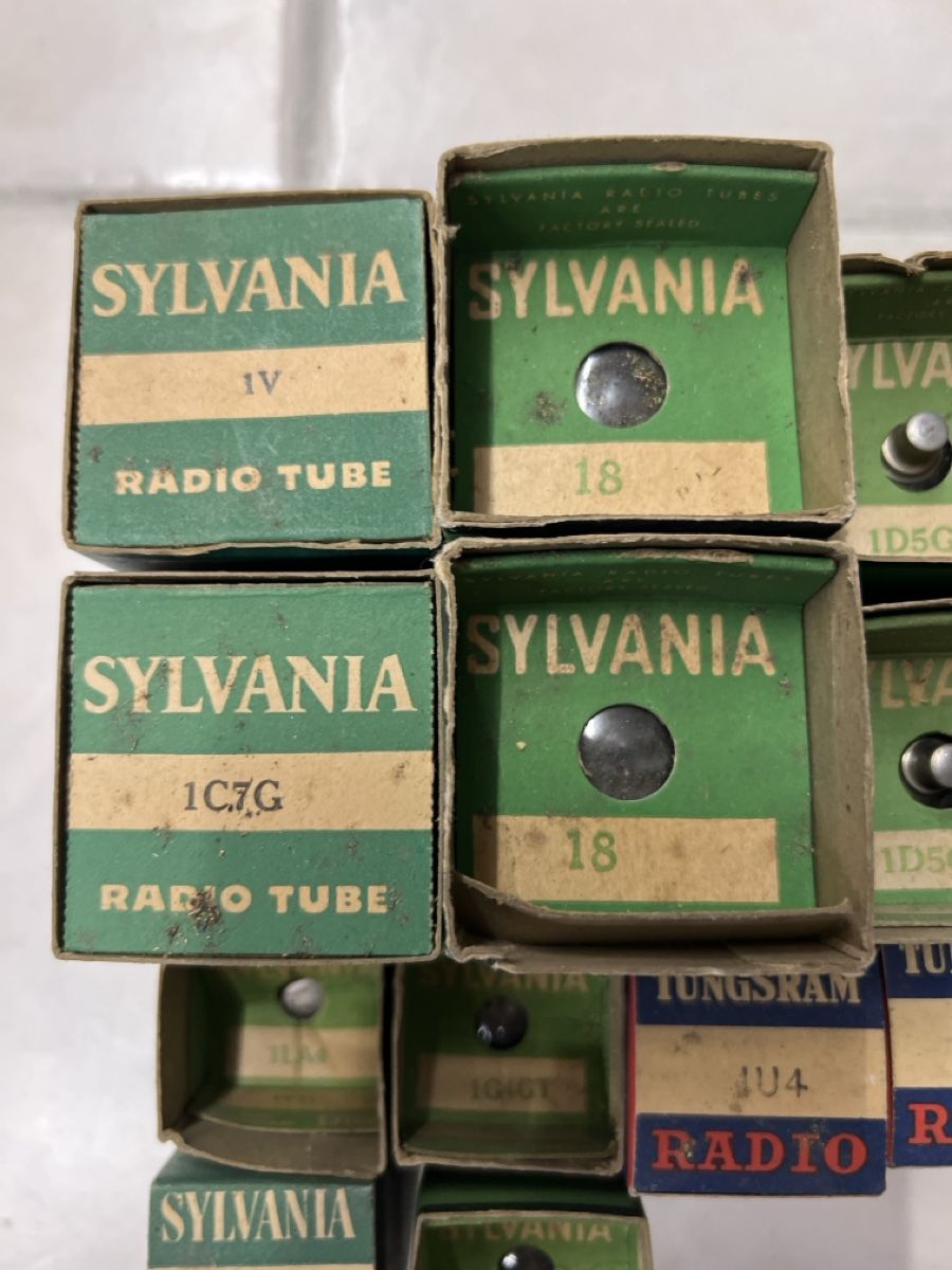 Componenti elettronici: 18 seltene Radioröhren – Nuovo (secondo la descrizione) da Steffisburg venduto da gfell2 1