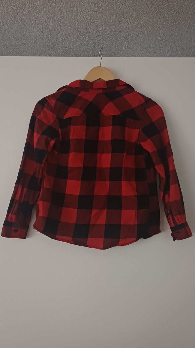 H&M Camicie, T-shirt & Polo: Rot-schwarz kariertes Flanellhemd – Usato da Kehrsatz venduto da Mariana.75 1