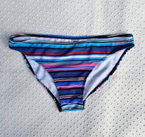 Neu! Gestreifter Badeslip in Grösse 92
