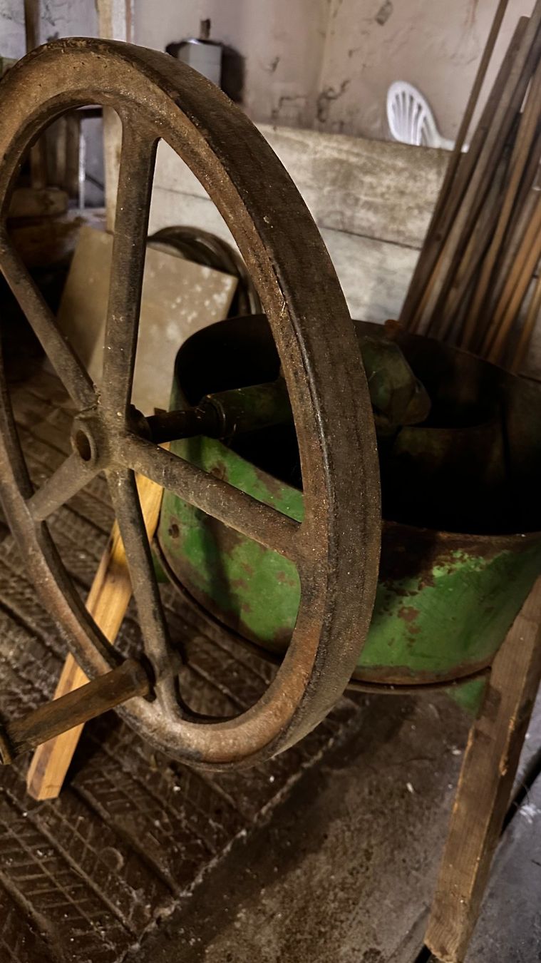 Toutes les machines: Alter Rübenschnetzler – D'occasion à Würenlos par Sa_li 6