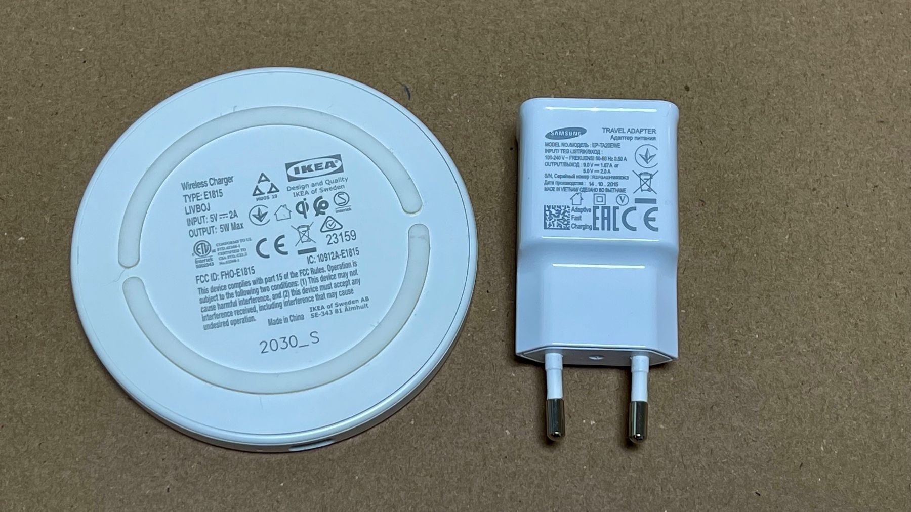 Samsung Caricabatterie: Ikea Wireless QI Ladegerät mit Samsung Netzteil – Usato da Aesch BL venduto da CollectorsBest 2