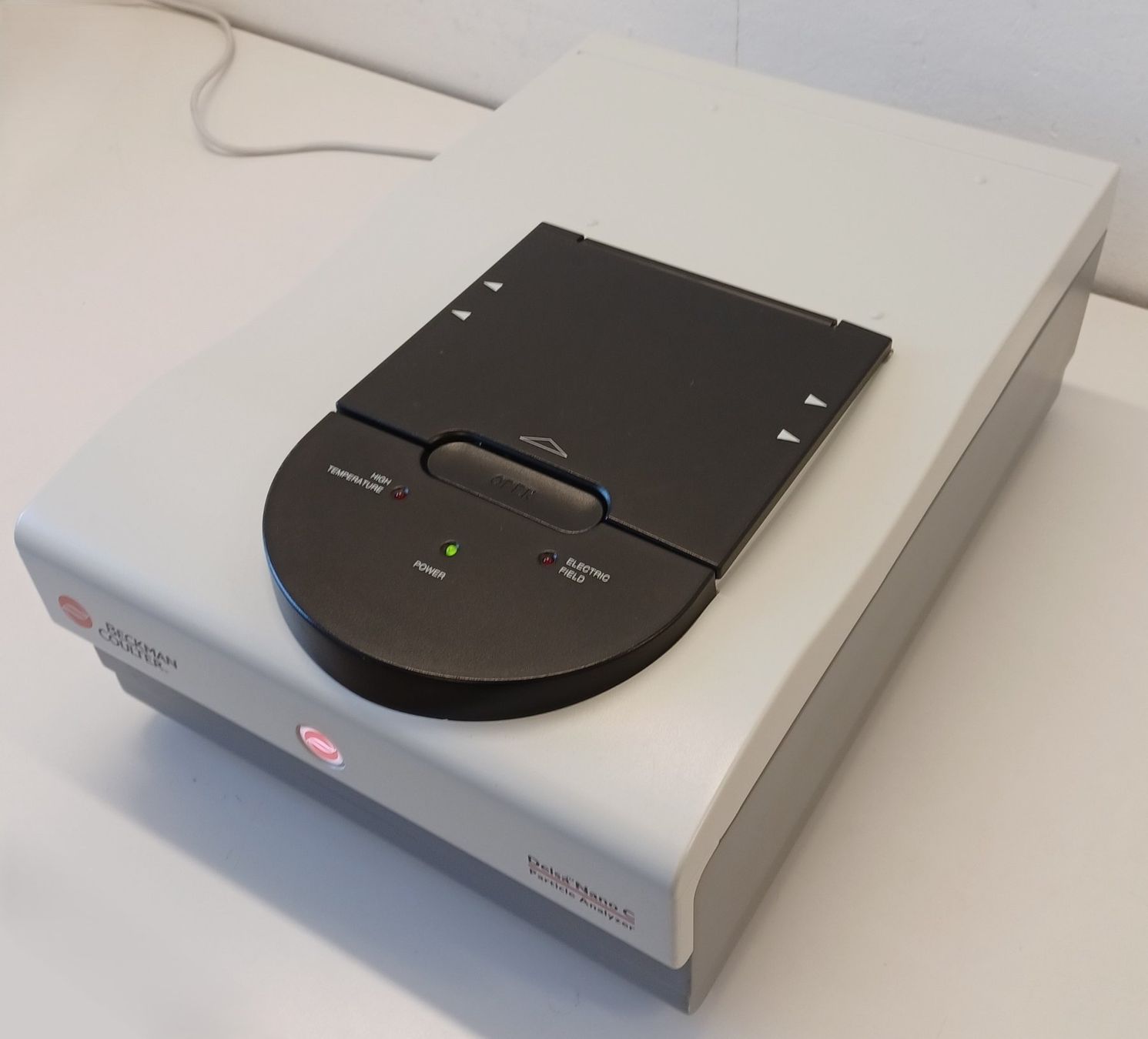 Accessori da laboratorio: Beckman Coulter Delsa Nano C Particle Analyzer – Difettoso da Niederdorf venduto da LeptonAG_Labor
