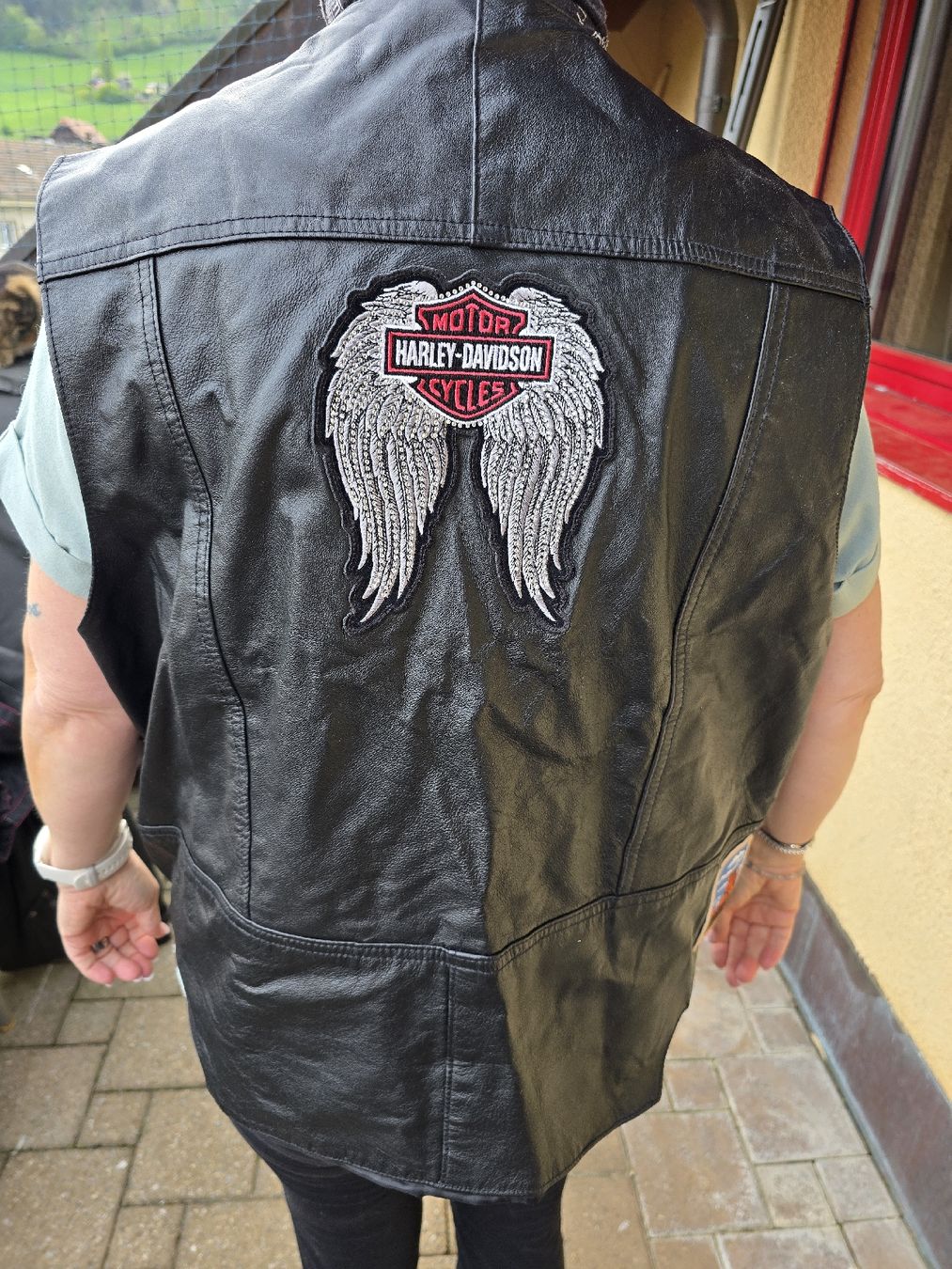 Gilet & Giacche senza maniche: Leder Bikergilet Gilet – Usato da Toffen venduto da Eagleseye17