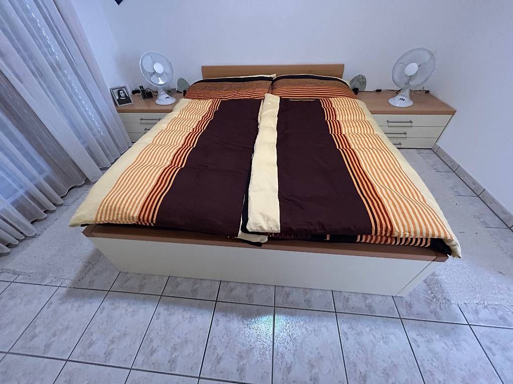 Betten: CAMERA DA LETTO – Gebraucht aus Vairano von lan_j8jn 1