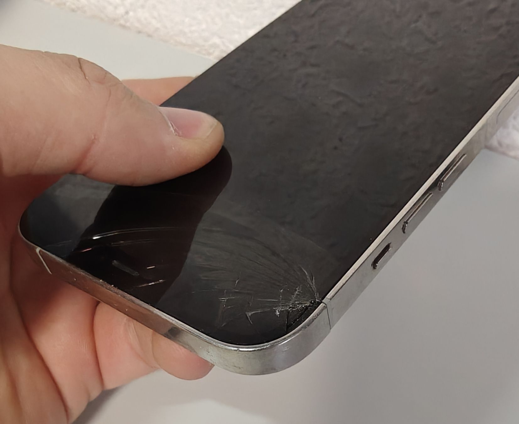 Apple Telefoni cellulari / Smartphones: iPhone 12 Pro Max weiss – Difettoso da Ehrendingen venduto da Rocky985 1