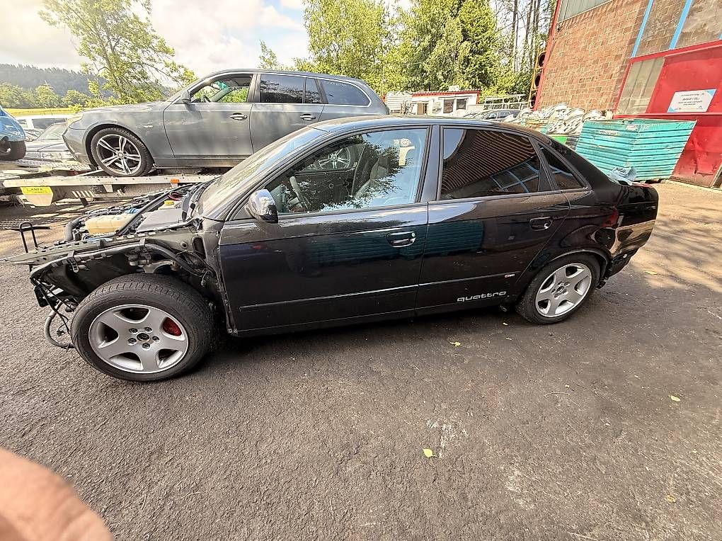 Toutes les pièces auto: Rücklichte Audi A4 B7   – D'occasion à Udligenswil par Sch2s 6