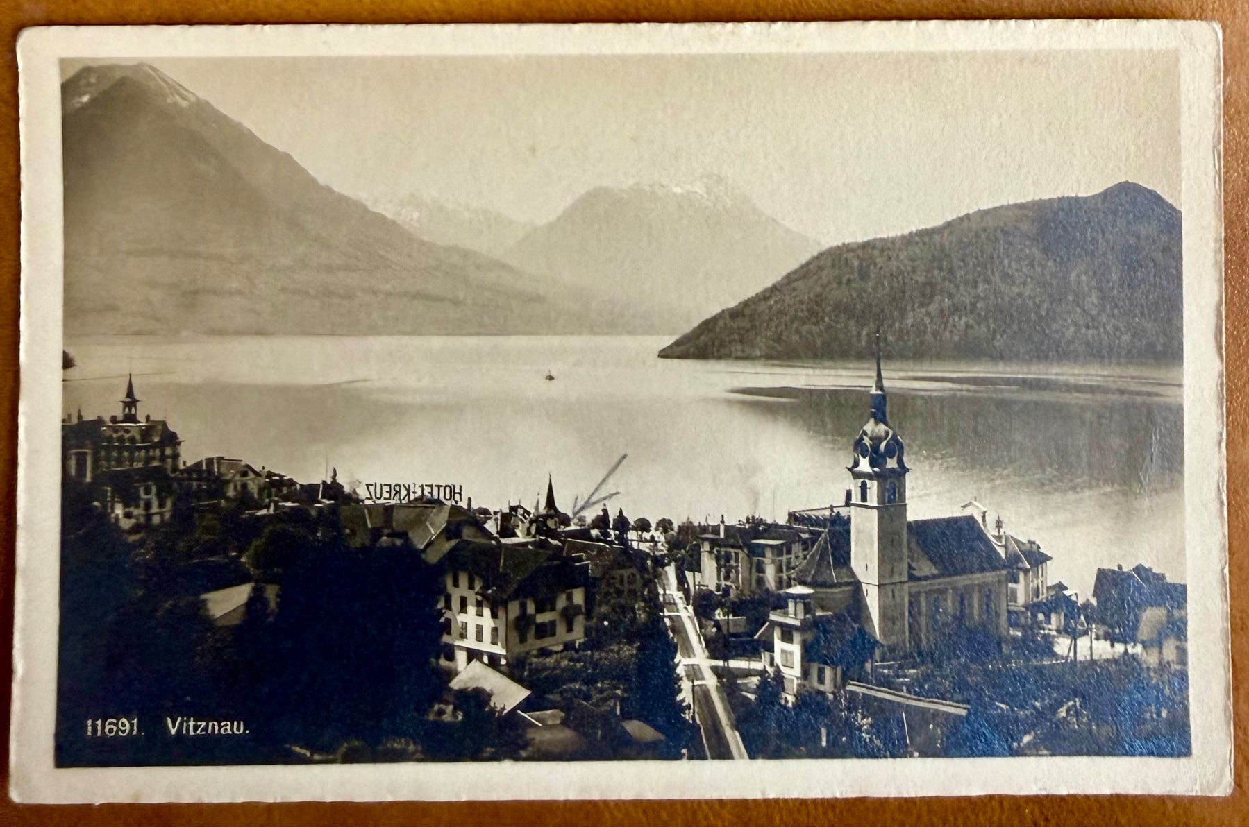 Cartoline postali: AK: Vitznau - Panorama – Usato da Lutry venduto da Ediego