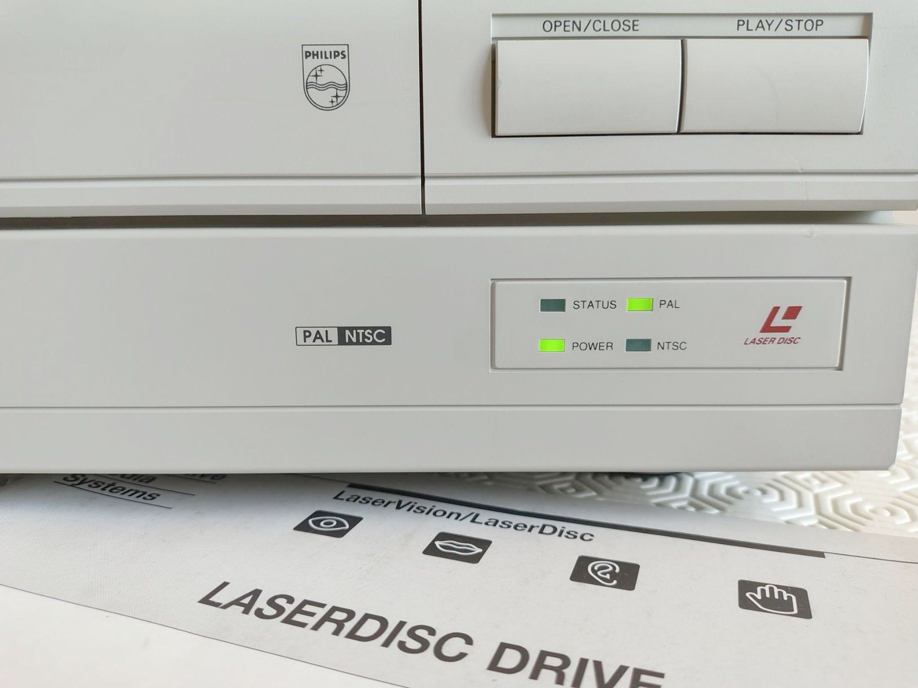 Philips Sistemi audio & multimediali: Philips VP 380 Multi Standard Laser Disc Drive – Usato da Zürich venduto da Oscarlatti 4