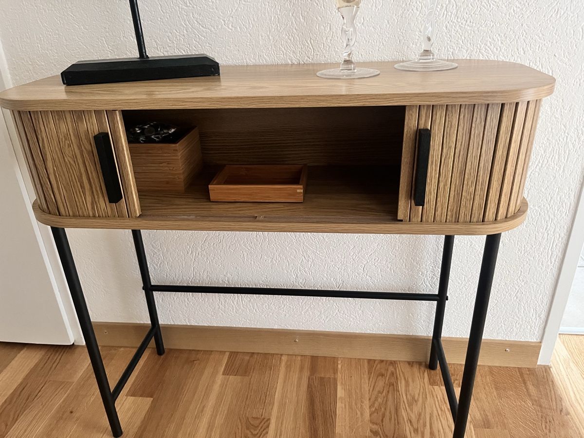Commodes: Konsolentisch Neue – Neuf (Voir description) à Männedorf par 1re_5l2h 2