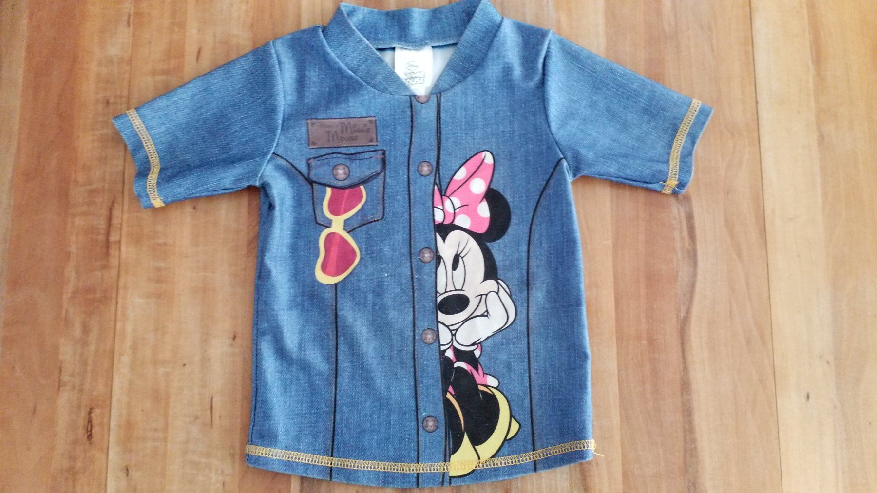C&A Blusen, T-Shirts & Tops: UV Shirt Minnie Mouse – Gebraucht aus Sachseln von Cadfael1