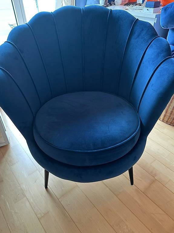 Sessel: Wunderschöner blauer Designer-Sessel  – Gebraucht aus Oberweningen von gta_kl5b 3