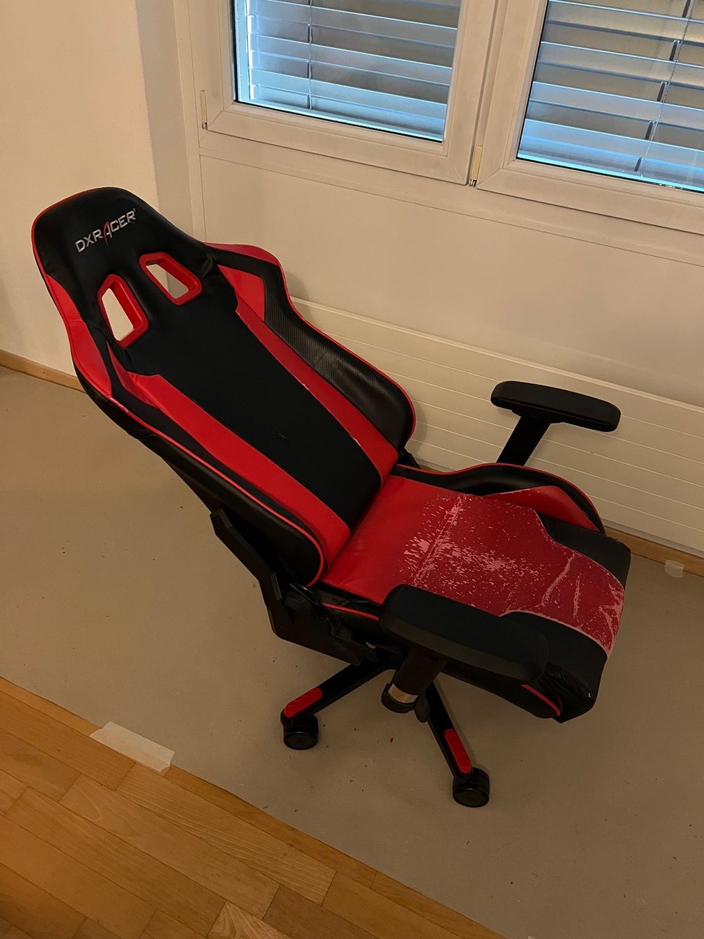 DXRacer Sedie: DXRACER Gaming Stuhl – Usato da Stäfa venduto da PatrickOO7 4