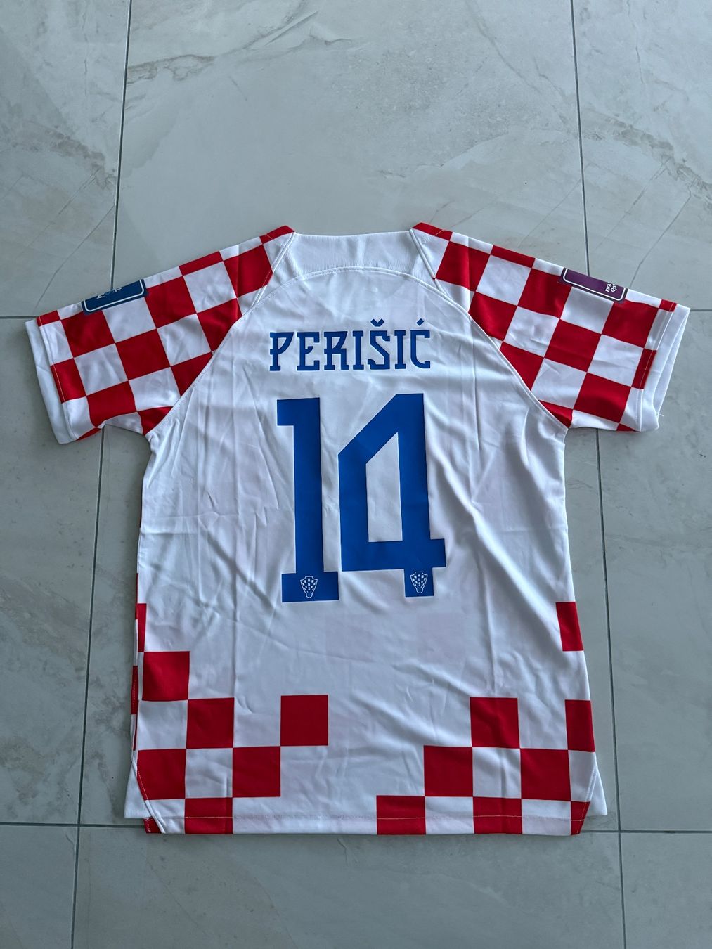 Canottiere & Pantaloni: Kroatien Trikot Perisic – Nuovo (secondo la descrizione) da Bronschhofen venduto da leo_99hp 5