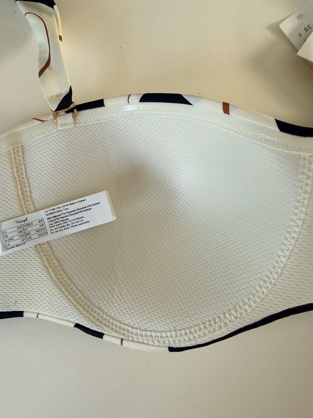 Triumph Costumi da bagno & Bikini: TRIUMPH, Bikini-Oberteil SUMMER ALLURE, Grösse 38F – Nuovo e nell'imballaggio originale da Rudolfstetten venduto da gst_g7xl 7