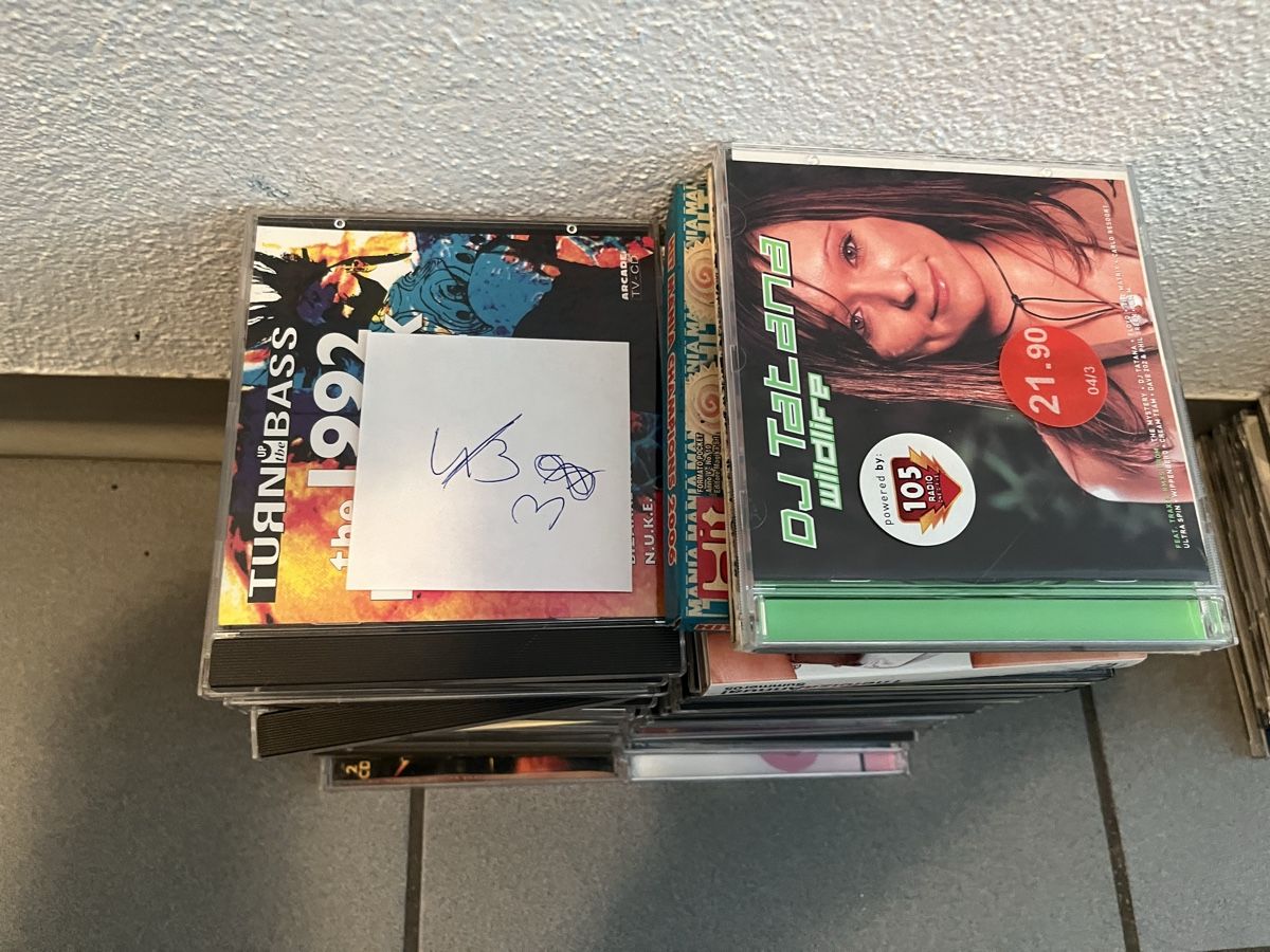 CD: 38 CD Raccolta Dance Vari Artisti – Usato da Chiasso venduto da fairy81