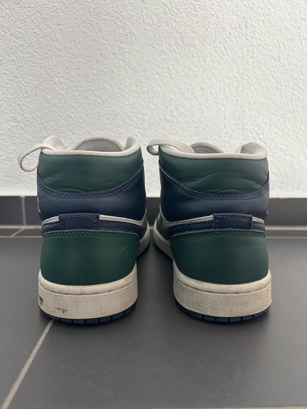 Nike Scarpe da uomo: Nike Air Jordan – Usato da Schlieren venduto da Leavio 2