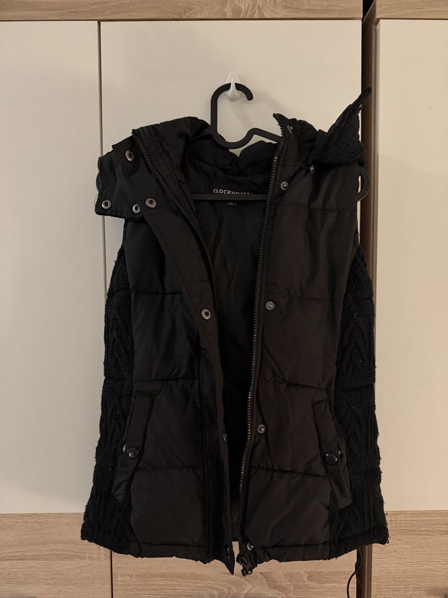 Gilet & Giacche senza maniche: Black Padded Gilet with cotton back - Size S – Usato da Luzern venduto da ang_vgh6