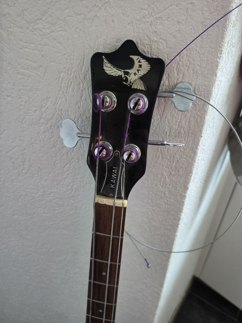 Kawai Strumenti musicali: E-Bass Kawai blau  – Difettoso da Büsserach venduto da Divina86 5