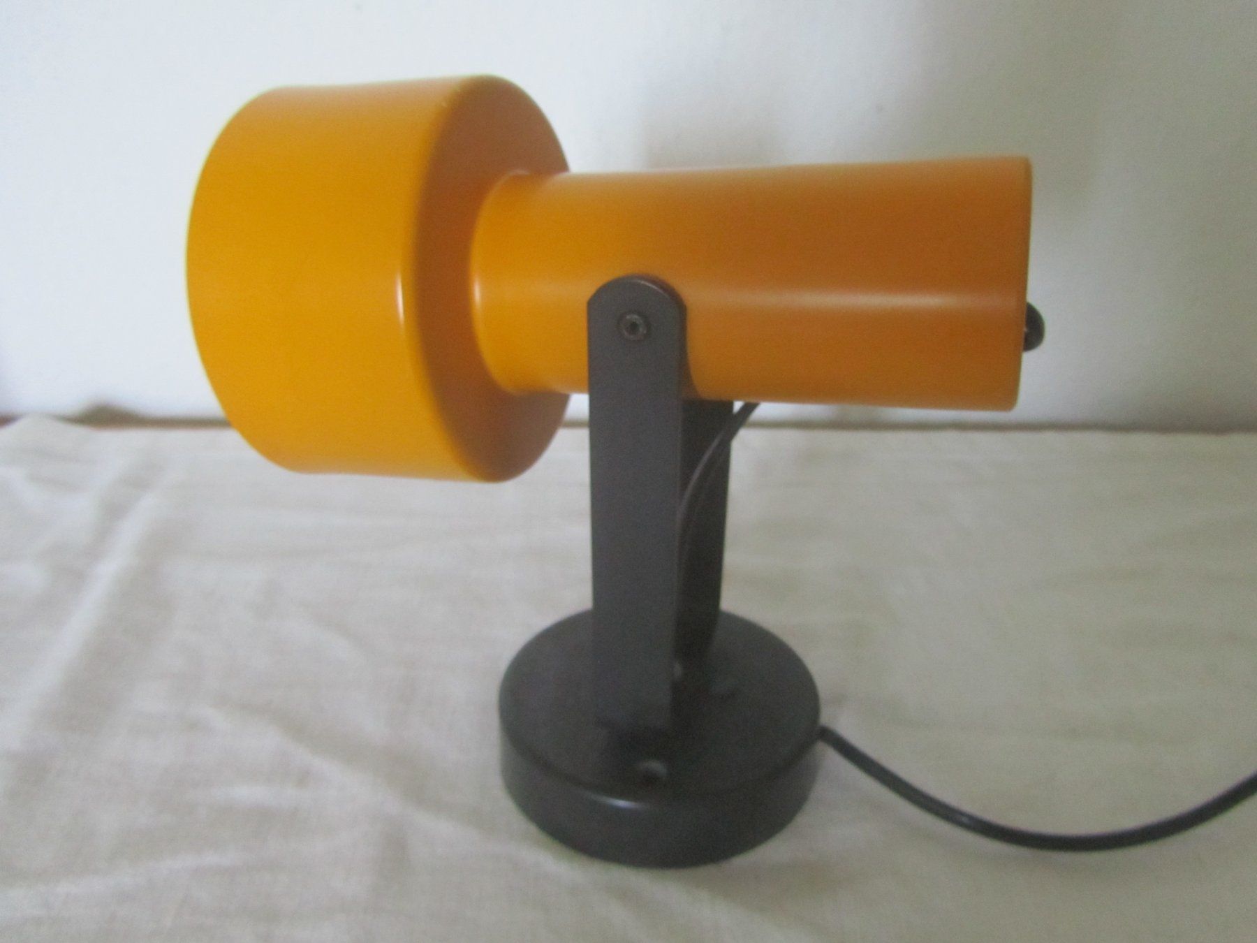 Lampen: Spot - Lampe  vintage, gelb – Gebraucht aus Seengen von mikelele 1