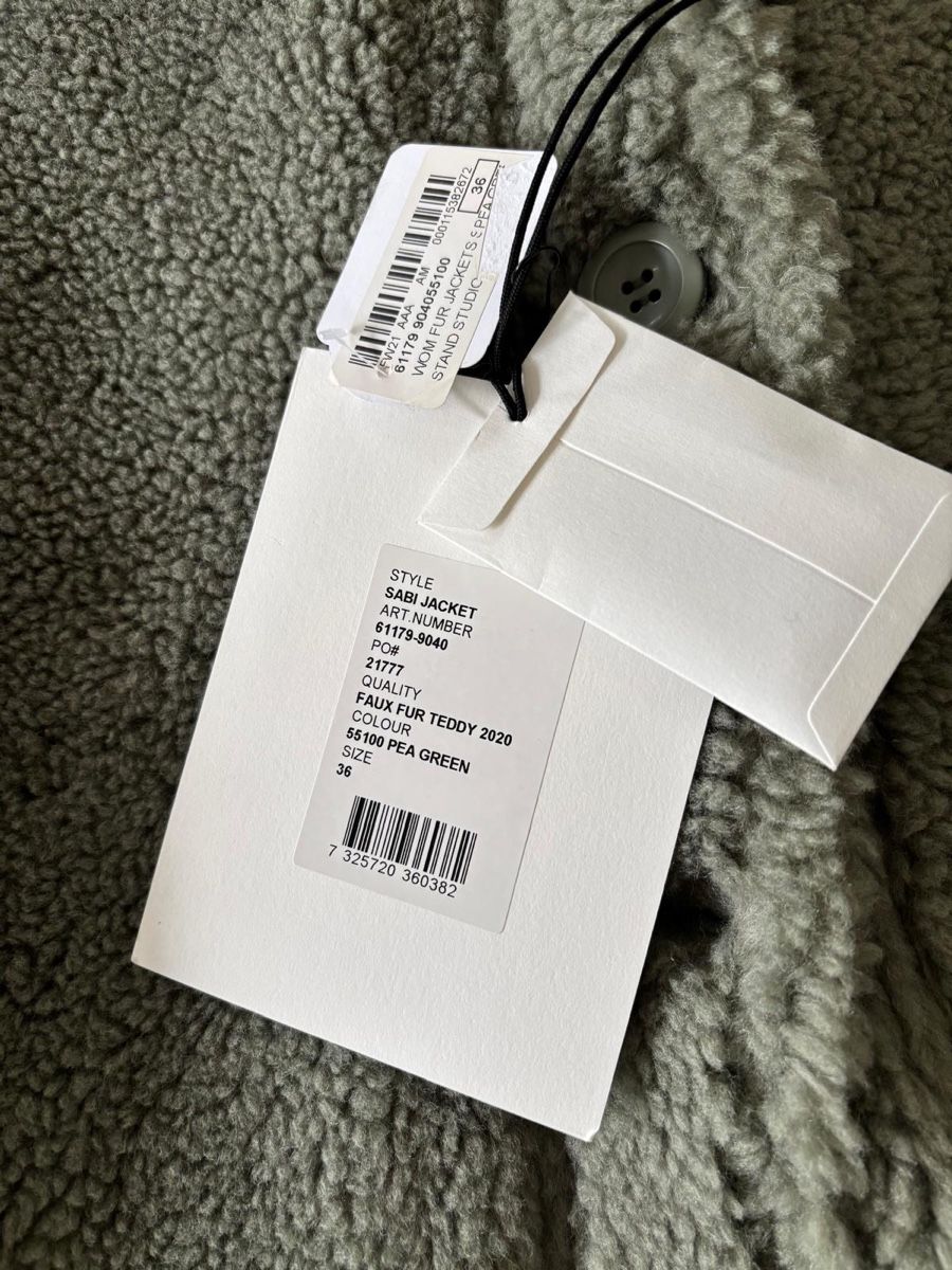 Stand Studio Cappotti: Stand Studio Teddy Coat (size 36) – Nuovo e nell'imballaggio originale da Commugny venduto da j1976 2