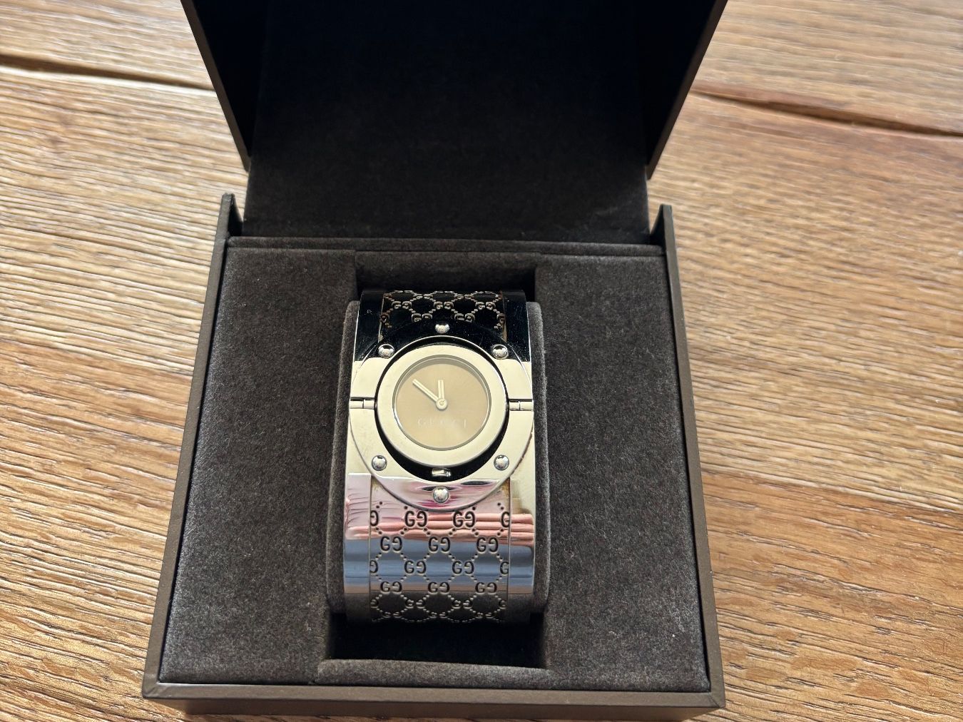 Gucci Orologi: Gucci twirl watch – Usato da Wallisellen venduto da Daisy_Luxury