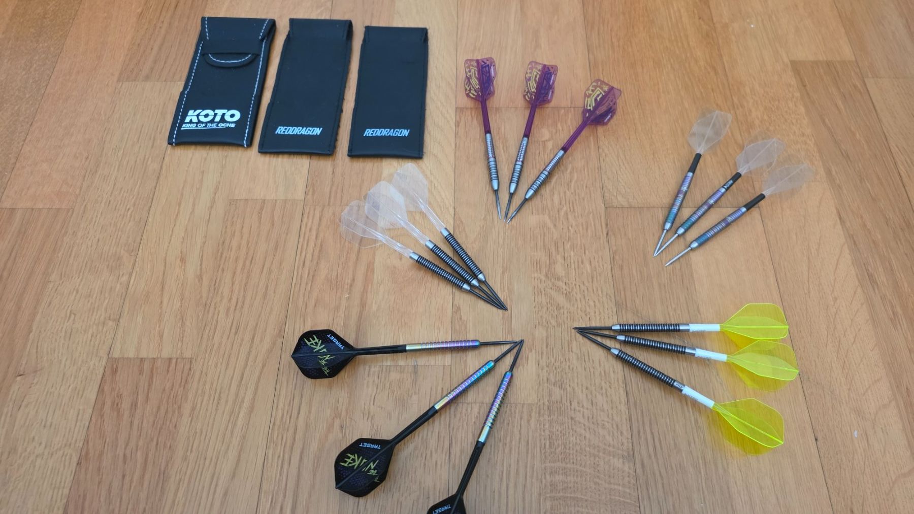 Freccette: Steeldart Set + Viel Zubehör – Usato da Interlaken venduto da Stueffe 5