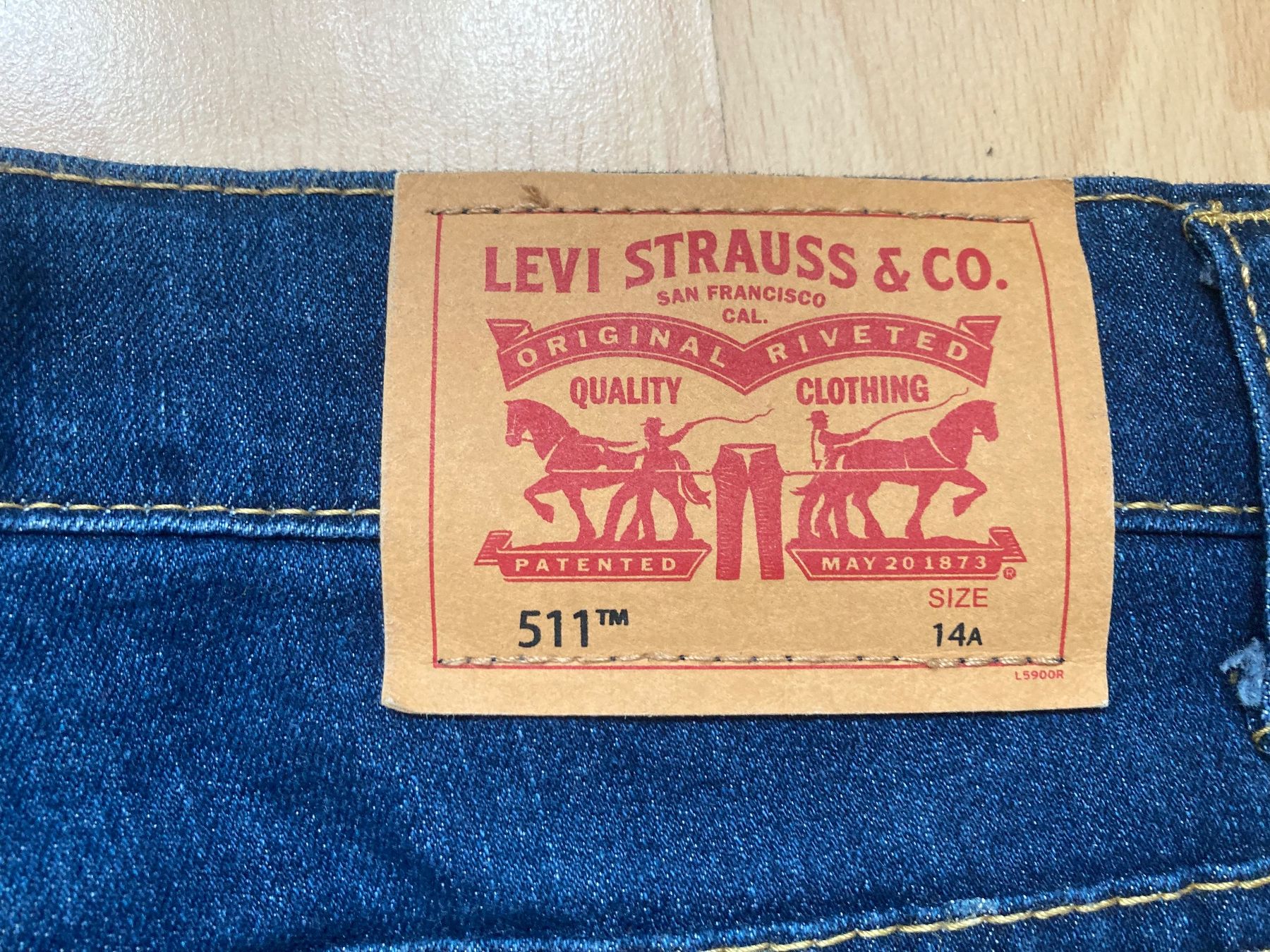 Levi's Jeans: Levis 511 gr14a // gr 164 – Usato da Basel venduto da Myriam3 3
