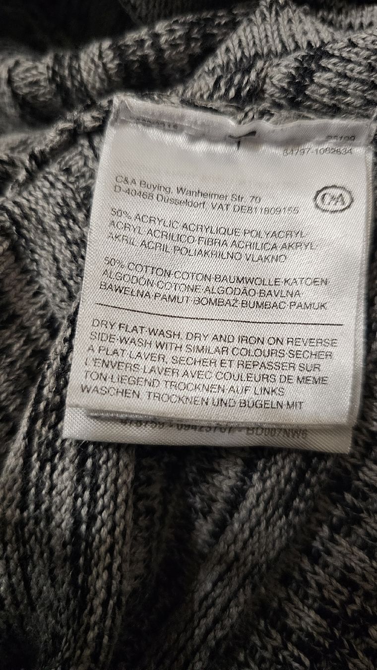 C&A Maglioni & Felpe: Pullover Clockhouse, grau schwarz meliert, Grösse XL – Nuovo (secondo la descrizione) da Oberengstringen venduto da Asteroid56 4