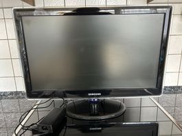 Samsung SyncMaster XL2370 Top Zustand, super fuer HomeOff...