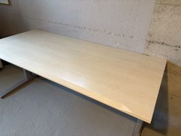 Bürotisch 