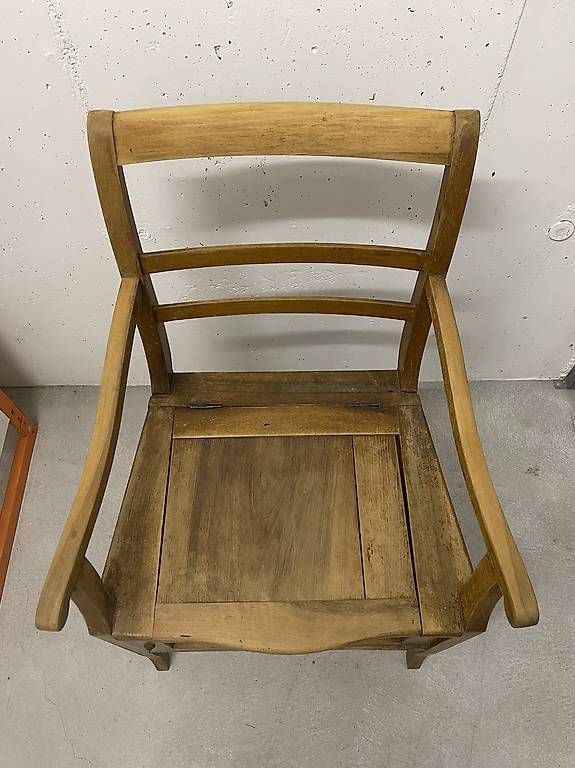 Sedie: Antiker WC Stuhl – Usato da Spreitenbach venduto da R_1691